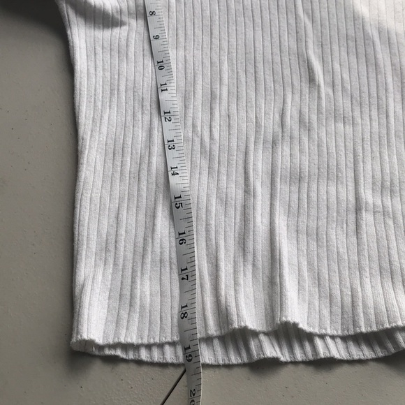 ZARA Cream Ribbed High Neck Button Detail cropped Sweater sz Small - Picture 11 of 13